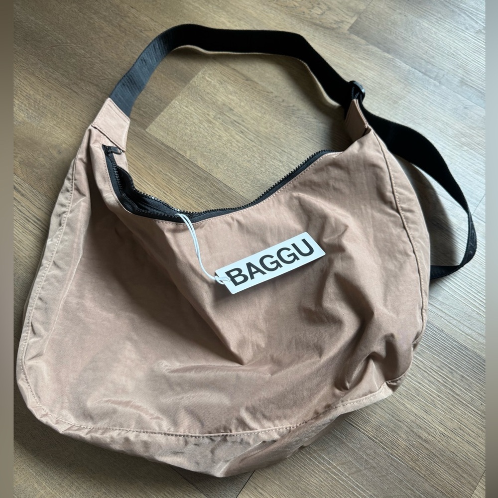 NWT Baggu Cocoa Crossbody Bag - Large Crescent